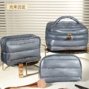 JTCB-J088Gilt leather cosmetic bag, lightweight, soft, skin-friendly and waterproof cosmetic storage bag