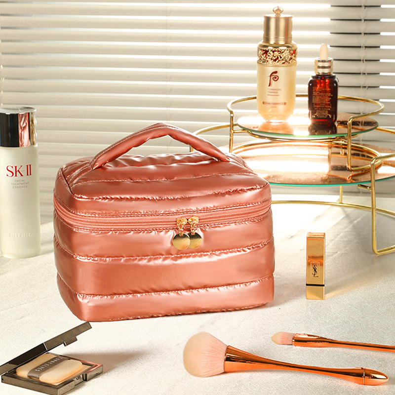 JTCB-J088Gilt leather cosmetic bag, lightweight, soft, skin-friendly and waterproof cosmetic storage bag