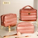 JTCB-J088Gilt leather cosmetic bag, lightweight, soft, skin-friendly and waterproof cosmetic storage bag