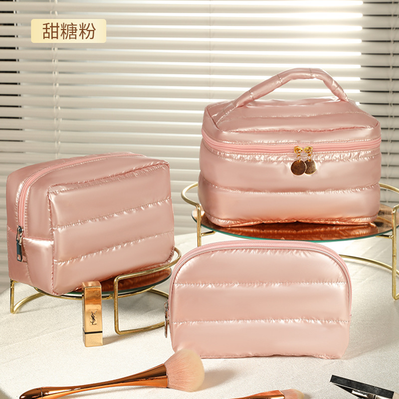 JTCB-J088Gilt leather cosmetic bag, lightweight, soft, skin-friendly and waterproof cosmetic storage bag