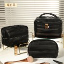 JTCB-J088Gilt leather cosmetic bag, lightweight, soft, skin-friendly and waterproof cosmetic storage bag