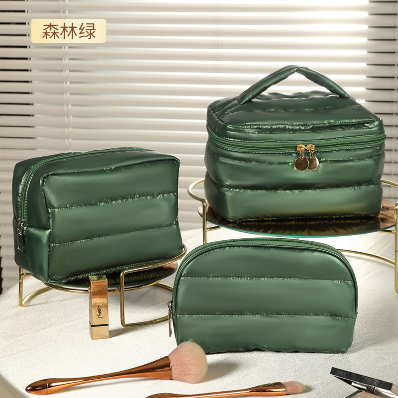 JTCB-J088Gilt leather cosmetic bag, lightweight, soft, skin-friendly and waterproof cosmetic storage bag